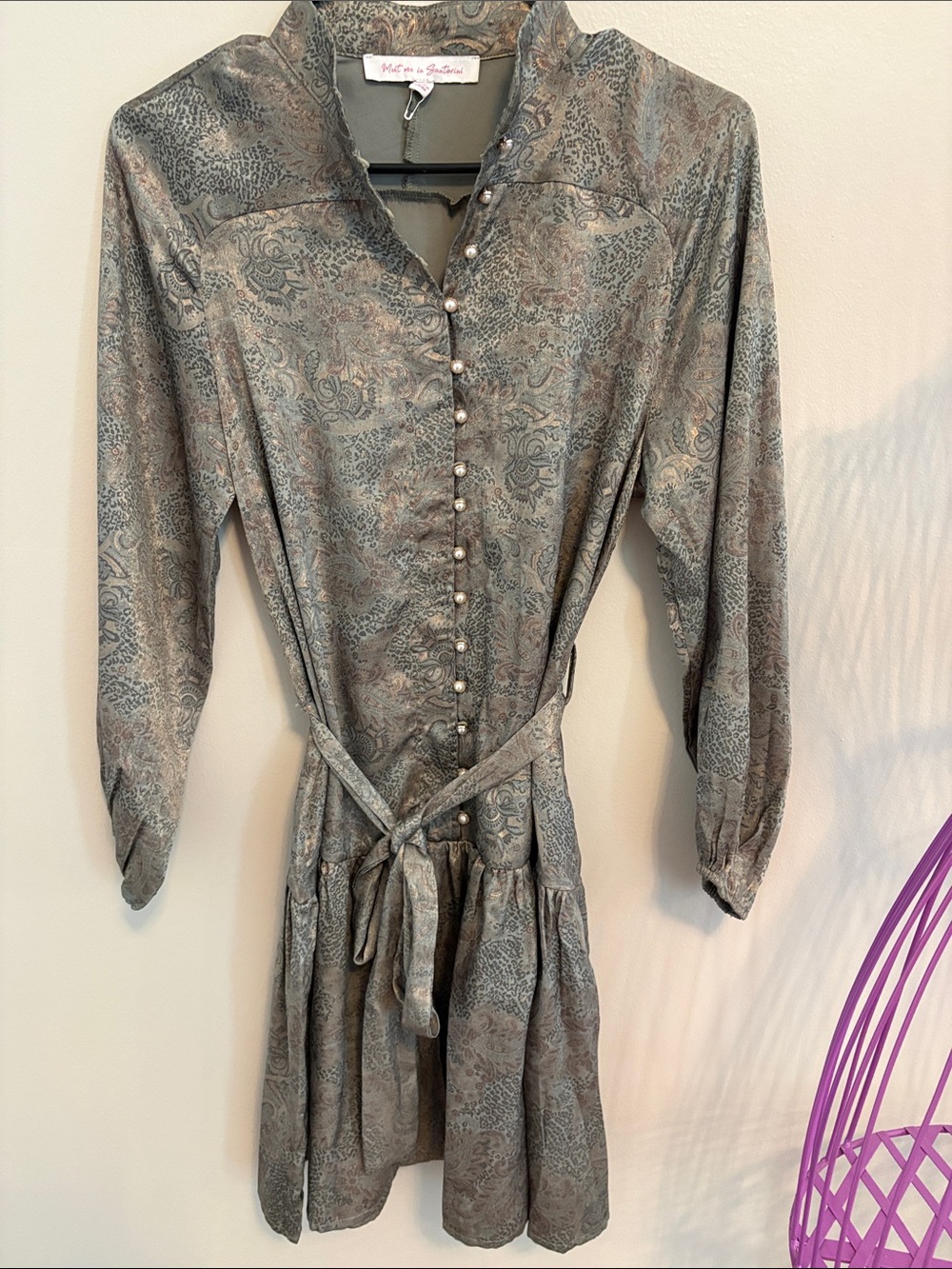 Meet Me in Santorini Vintage-Inspired Gray Paisley Button-Front Dress with Belt